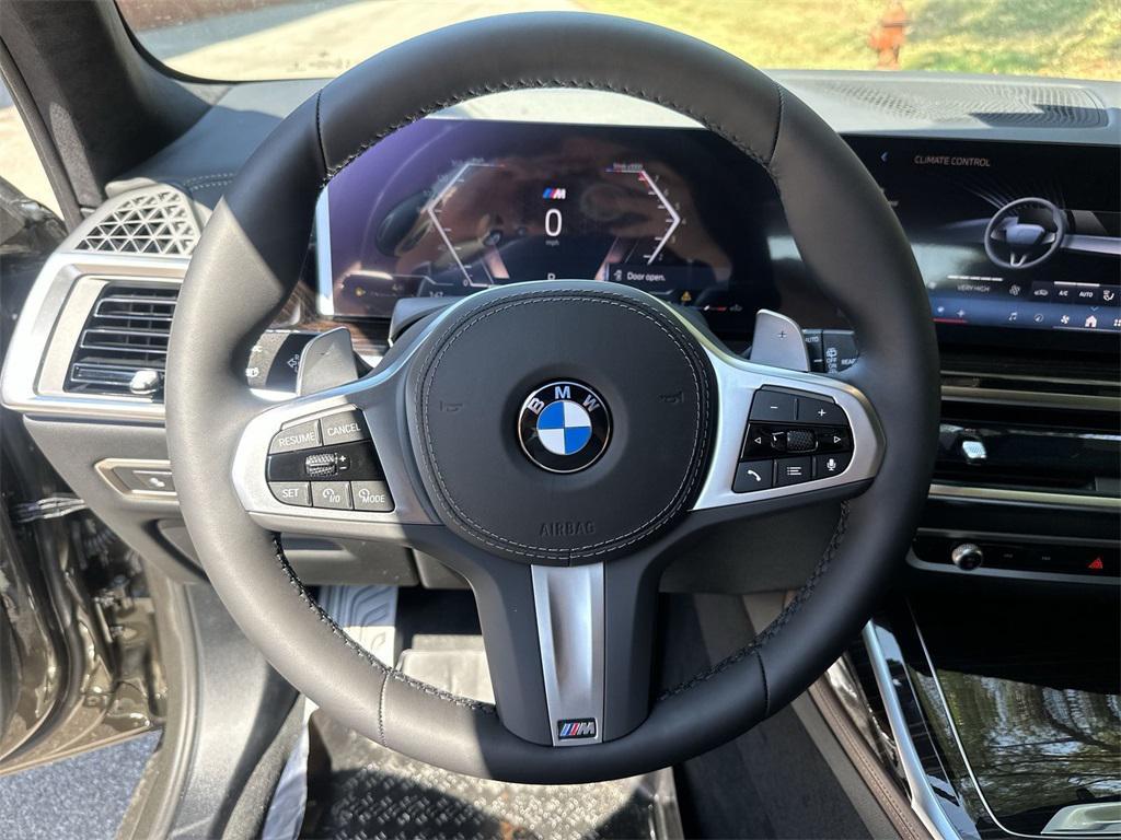 new 2026 BMW X7 car, priced at $99,515