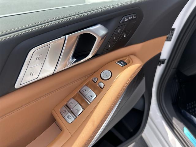 new 2026 BMW X7 car, priced at $91,925