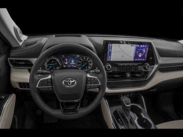 used 2020 Toyota Highlander Hybrid car, priced at $35,200