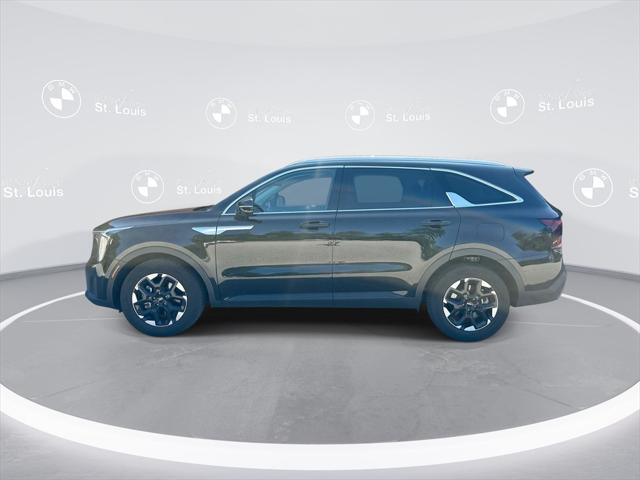 used 2025 Kia Sorento car, priced at $32,885