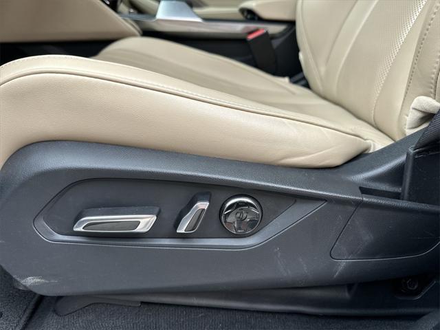 used 2022 Acura MDX car, priced at $37,895