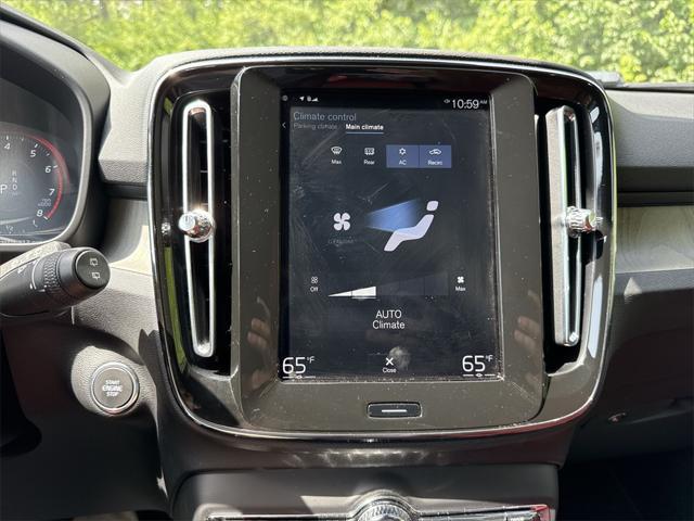 used 2019 Volvo XC40 car, priced at $21,996