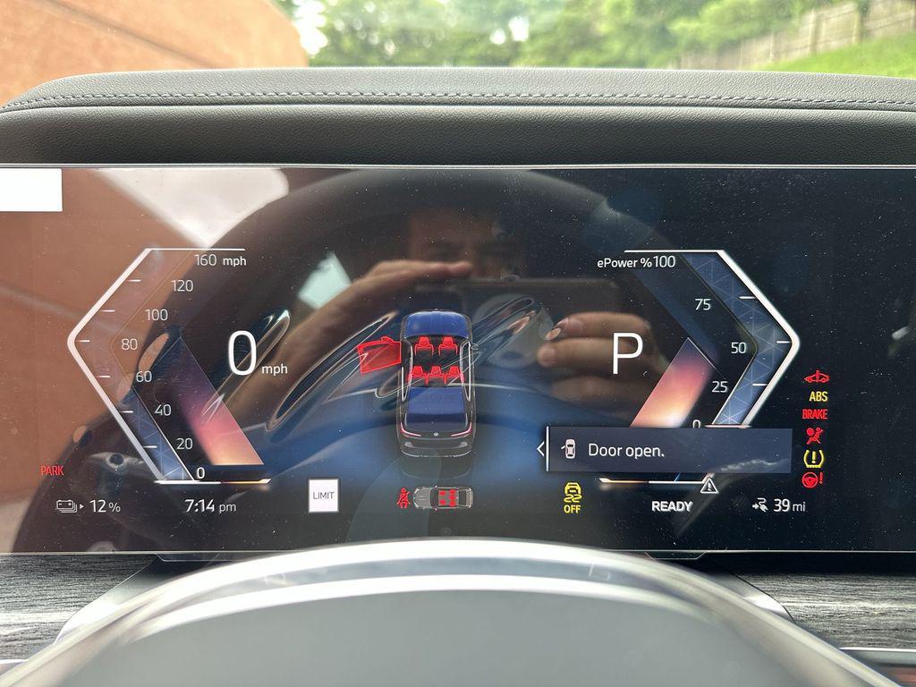 new 2025 BMW i7 car, priced at $130,175