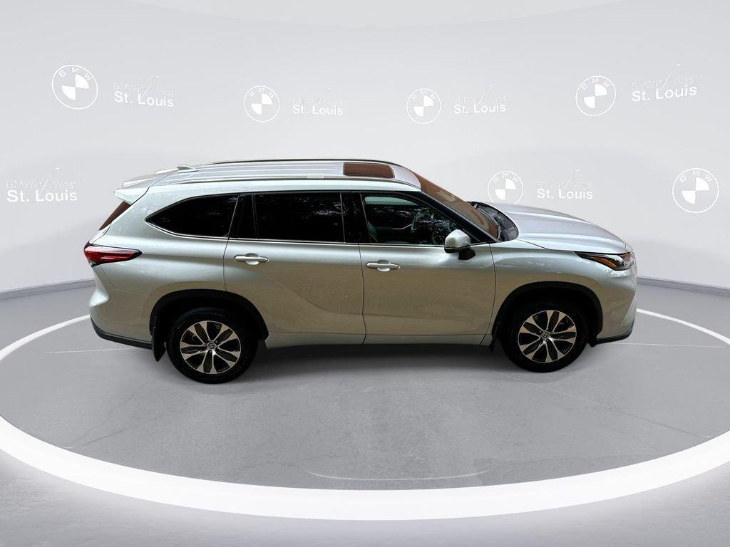 used 2021 Toyota Highlander car, priced at $33,855