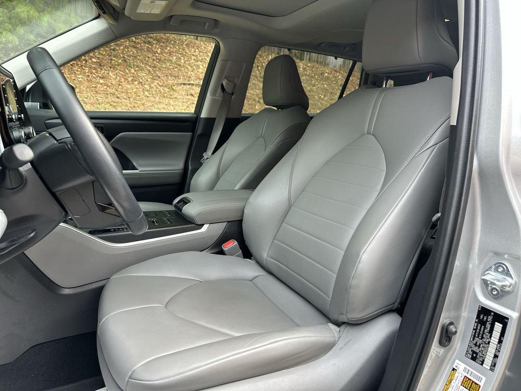 used 2021 Toyota Highlander car, priced at $33,855