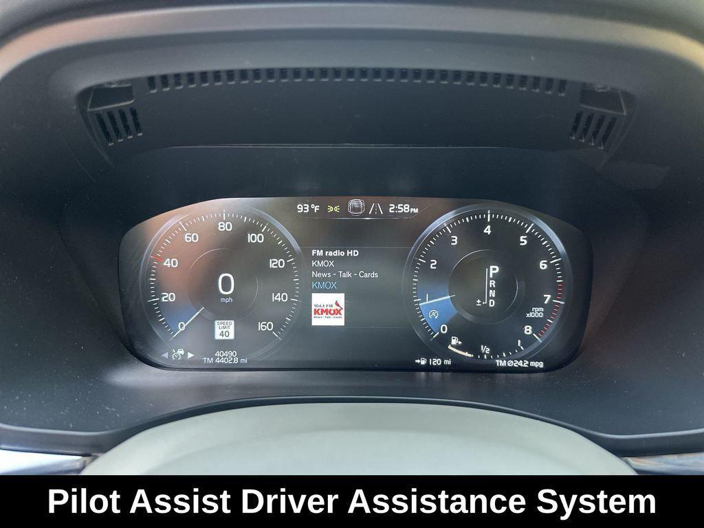 used 2021 Volvo XC60 car, priced at $28,988