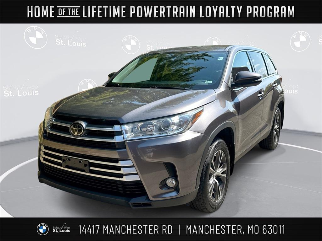 used 2019 Toyota Highlander car, priced at $24,225