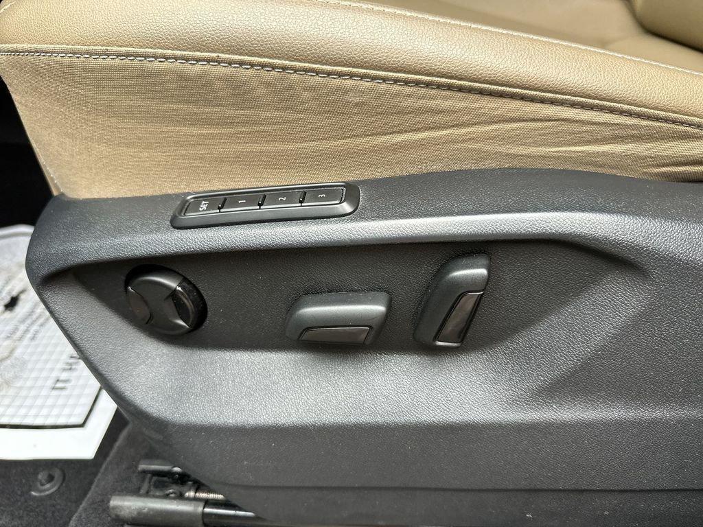 used 2020 Volkswagen Atlas Cross Sport car, priced at $19,989