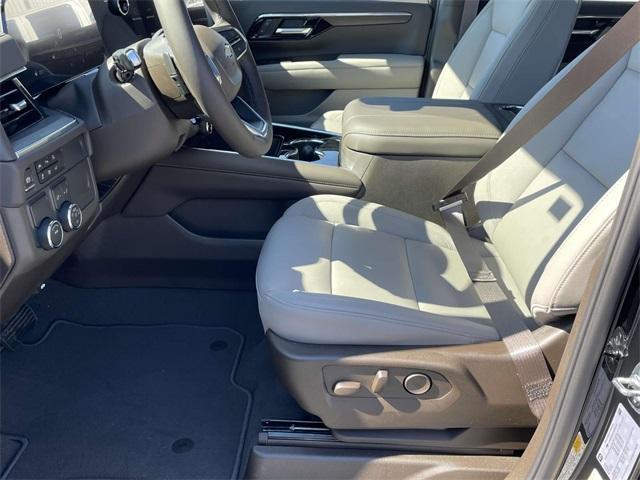 new 2025 Chevrolet Suburban car, priced at $68,303