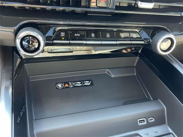 new 2025 Chevrolet Suburban car, priced at $68,303
