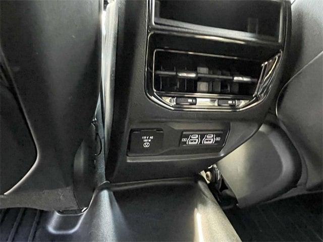 used 2022 Jeep Grand Cherokee car, priced at $27,997