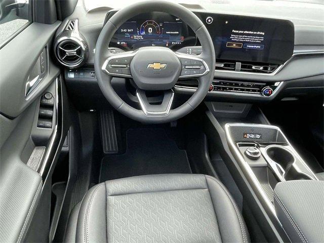 new 2026 Chevrolet Equinox car, priced at $32,784