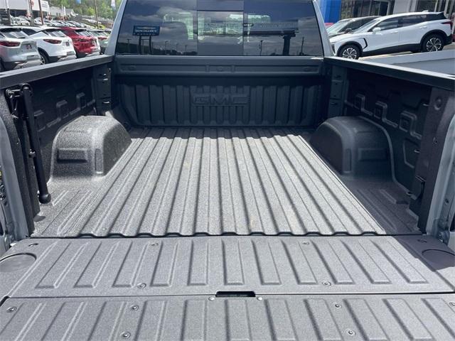 new 2025 GMC Sierra 1500 car, priced at $75,240