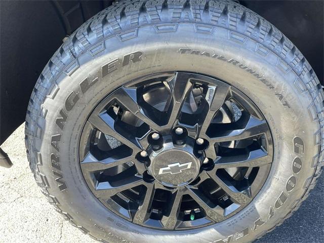 new 2025 Chevrolet Silverado 2500 car, priced at $64,394