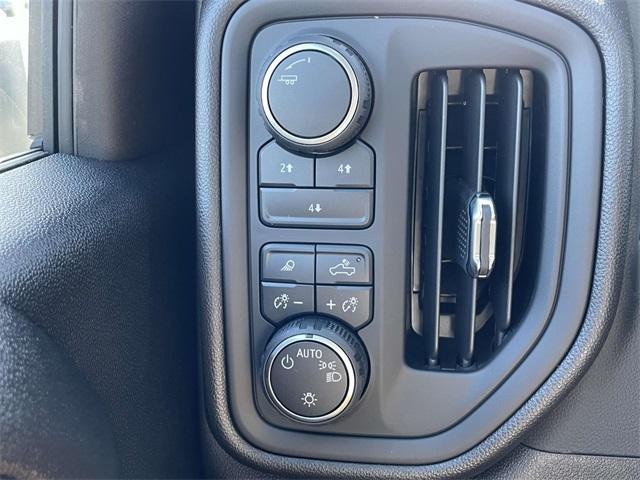 new 2025 Chevrolet Silverado 2500 car, priced at $64,394