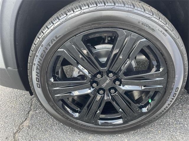 new 2025 GMC Acadia car, priced at $50,379