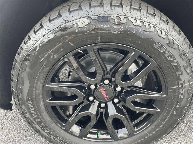new 2025 GMC Sierra 1500 car, priced at $43,295