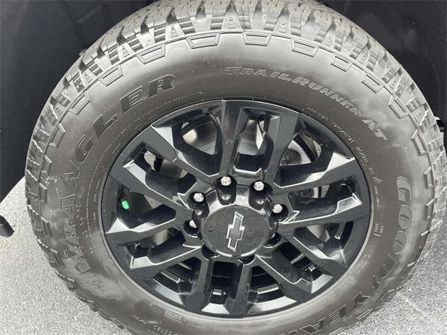 new 2025 Chevrolet Silverado 2500 car, priced at $75,906