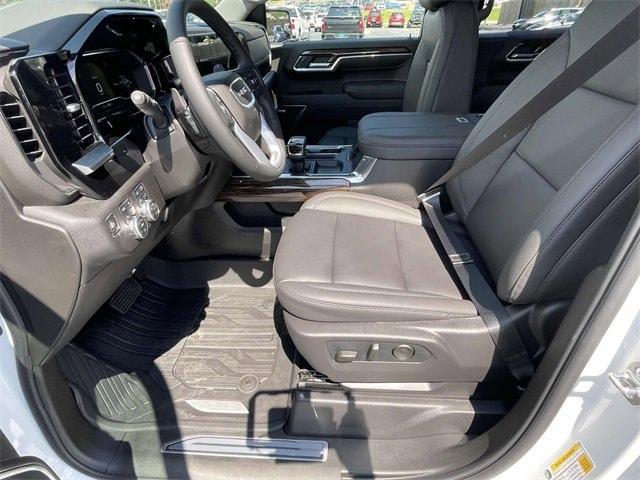 new 2025 GMC Sierra 1500 car, priced at $52,664