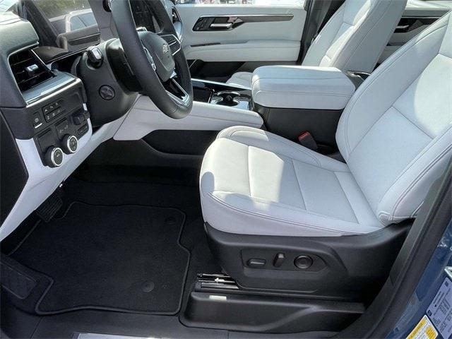 new 2025 Chevrolet Suburban car, priced at $78,250