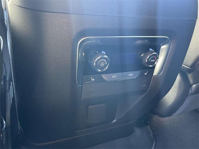 new 2025 Chevrolet Suburban car, priced at $76,615