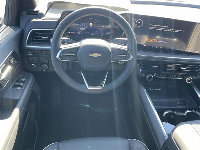 new 2025 Chevrolet Suburban car, priced at $76,615