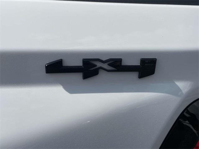 new 2025 GMC Canyon car, priced at $46,286
