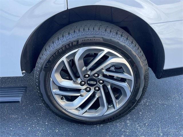 used 2025 Lincoln Navigator car, priced at $93,887