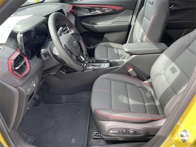 new 2025 Chevrolet TrailBlazer car, priced at $31,015