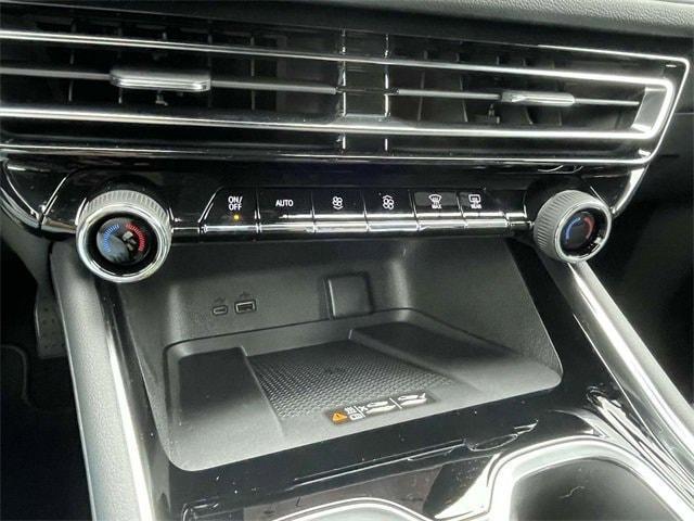 new 2026 Chevrolet Traverse car, priced at $43,536