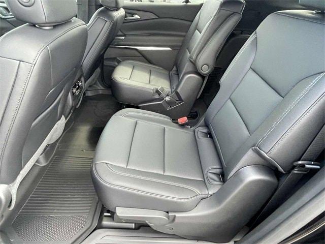 new 2025 Chevrolet Traverse car, priced at $44,504