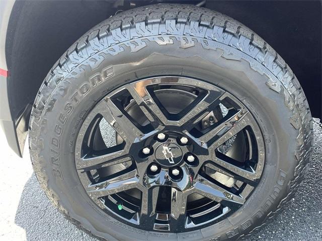 new 2025 Chevrolet Colorado car, priced at $43,930