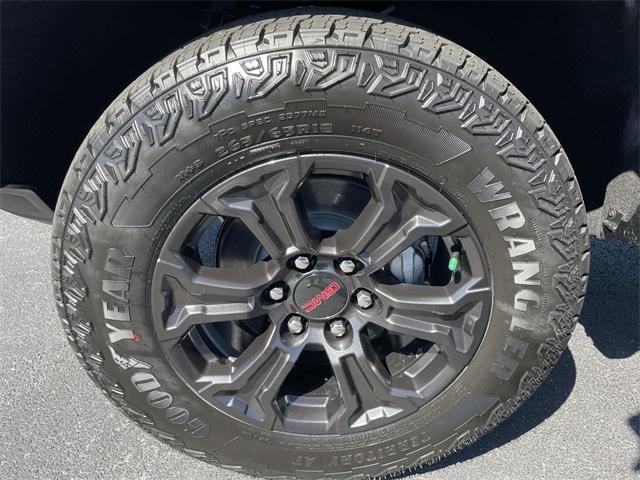 new 2025 GMC Canyon car, priced at $44,716