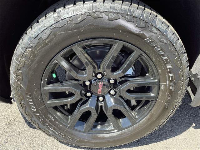 new 2025 GMC Sierra 1500 car, priced at $48,437