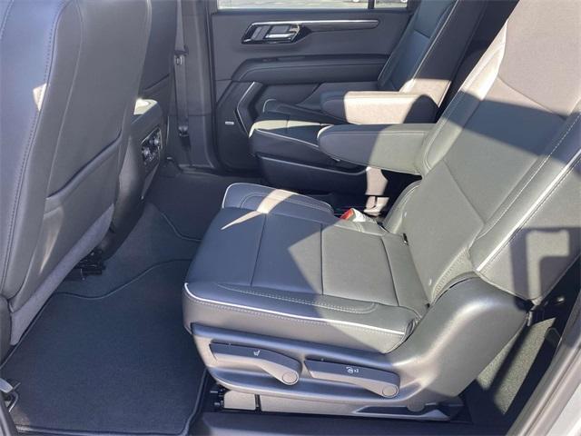 new 2025 Chevrolet Suburban car, priced at $76,120