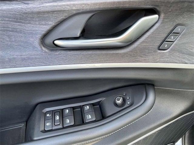 used 2021 Jeep Grand Cherokee L car, priced at $24,677
