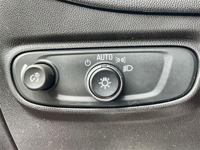 used 2022 Chevrolet Equinox car, priced at $18,874