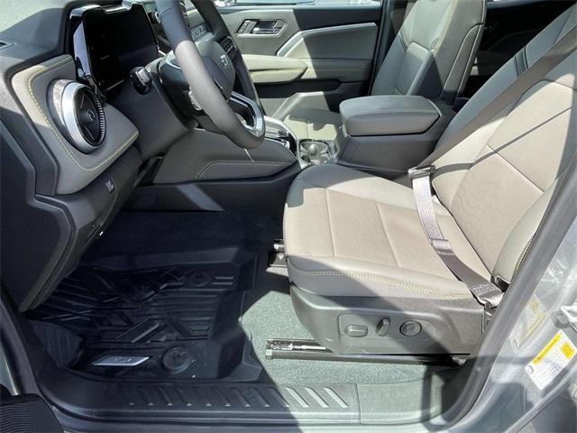 new 2025 Chevrolet Colorado car, priced at $51,740