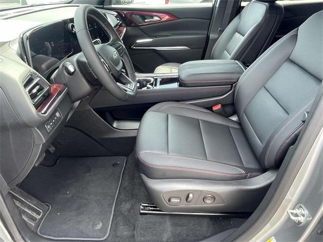 new 2025 Chevrolet Traverse car, priced at $48,047