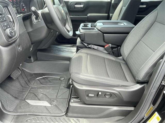 new 2025 Chevrolet Silverado 1500 car, priced at $40,735
