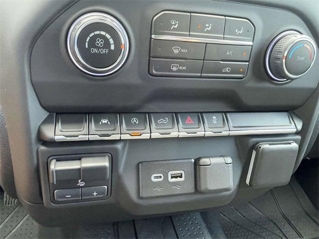 new 2025 Chevrolet Silverado 1500 car, priced at $40,735