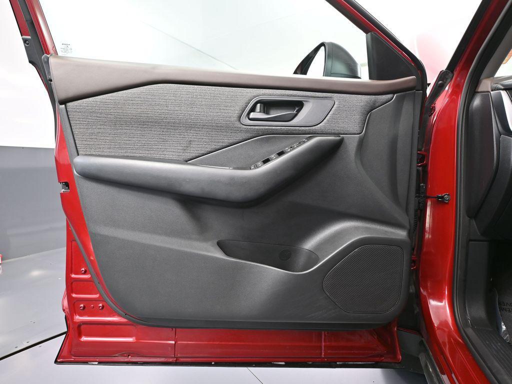 used 2023 Nissan Rogue car, priced at $17,593