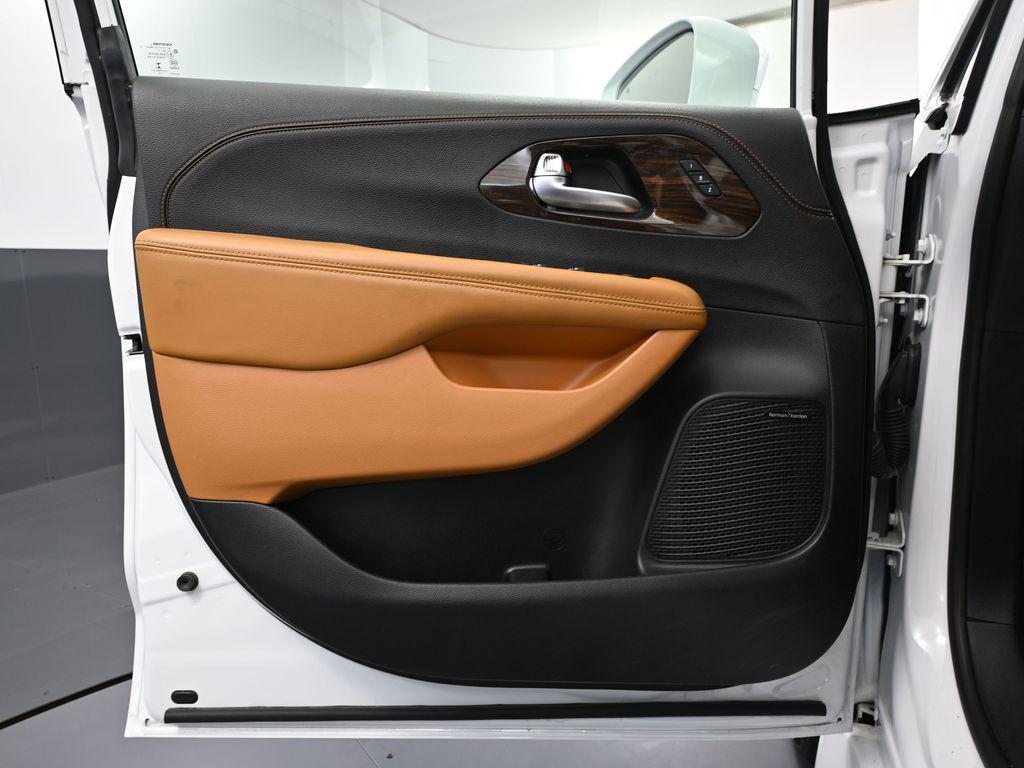 used 2022 Chrysler Pacifica car, priced at $57,500