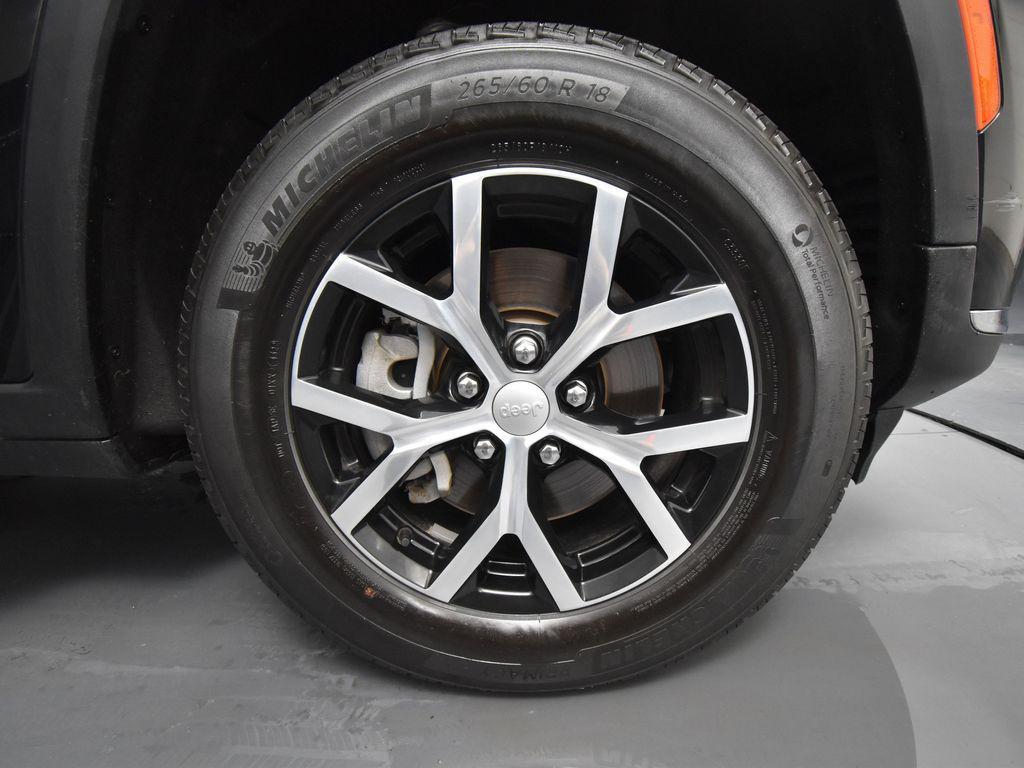 used 2023 Jeep Grand Cherokee L car, priced at $27,500