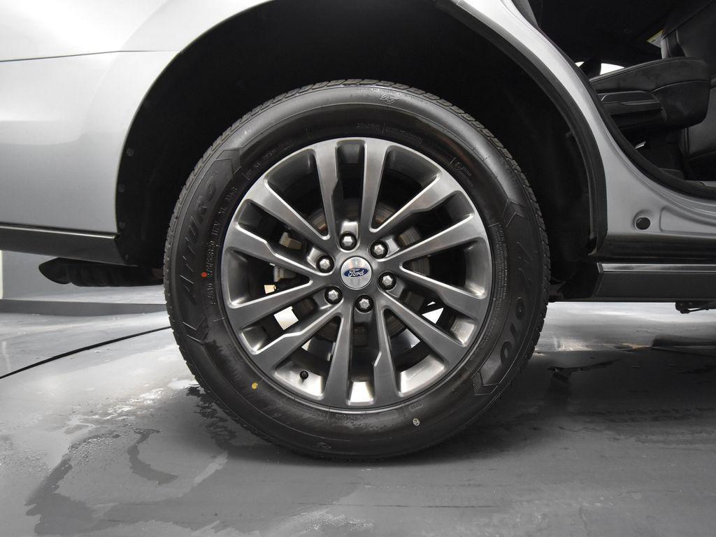 used 2021 Ford Expedition car, priced at $47,199