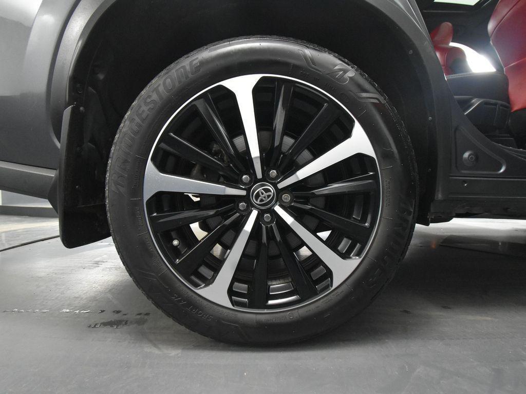 used 2022 Toyota Highlander car, priced at $41,993