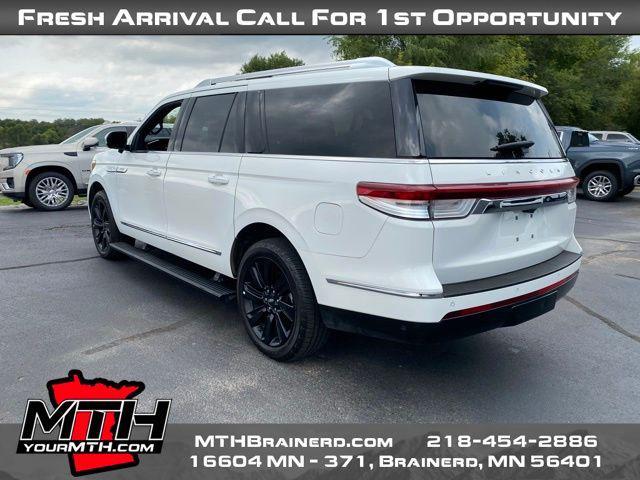 used 2022 Lincoln Navigator car, priced at $59,993