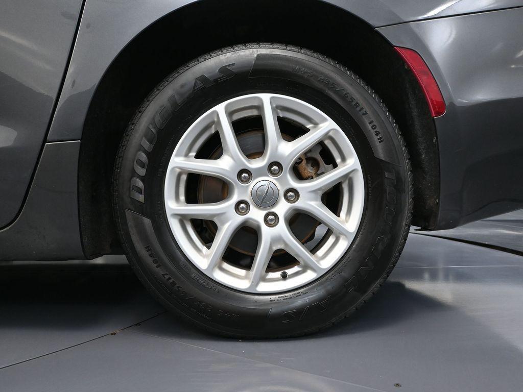 used 2020 Chrysler Pacifica car, priced at $16,675