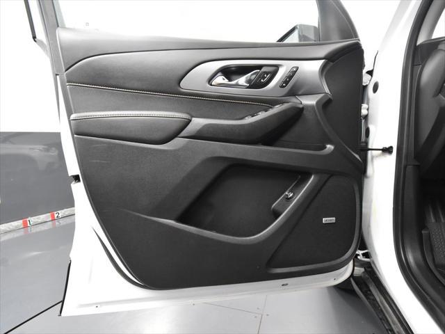 used 2020 Chevrolet Traverse car, priced at $31,899