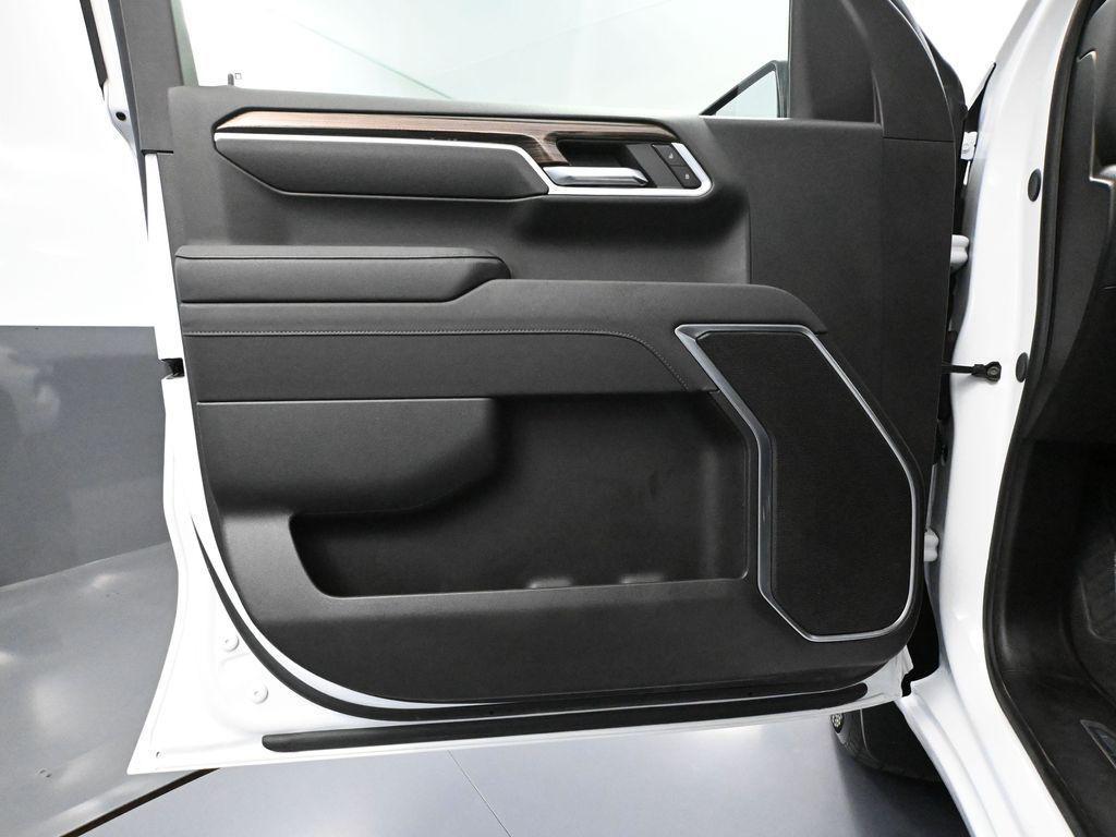 used 2025 Chevrolet Silverado 1500 car, priced at $46,593